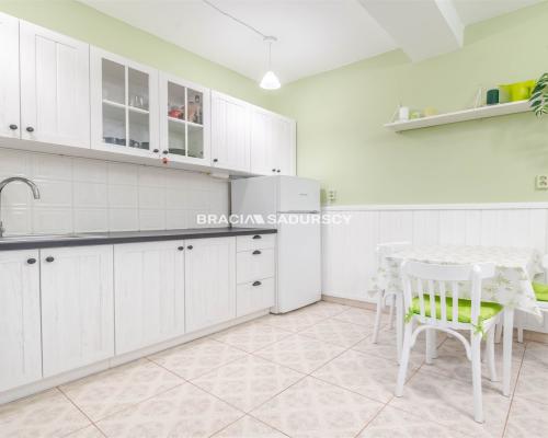 Parter, bez schodów i ograniczeń.