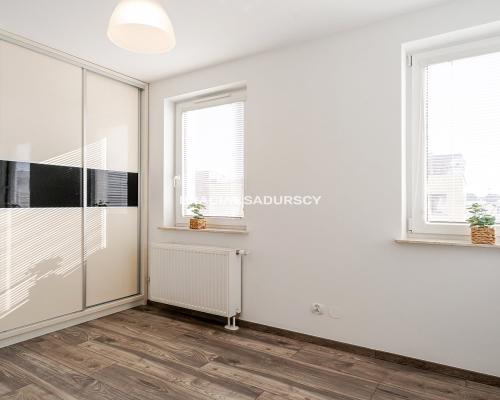 3 pok z osobną kuchnią - 29 Listopada.