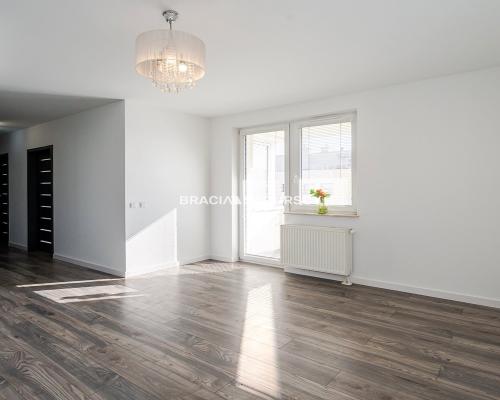 3 pok z osobną kuchnią - 29 Listopada.