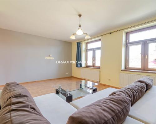 Dwupokojowe, widok na park. Balice.