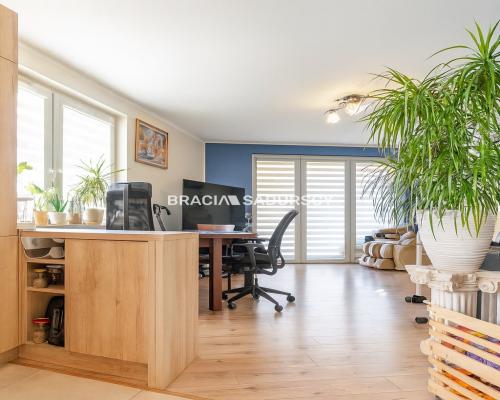 Sprzeedam, 4 pokoje na Bohomolca