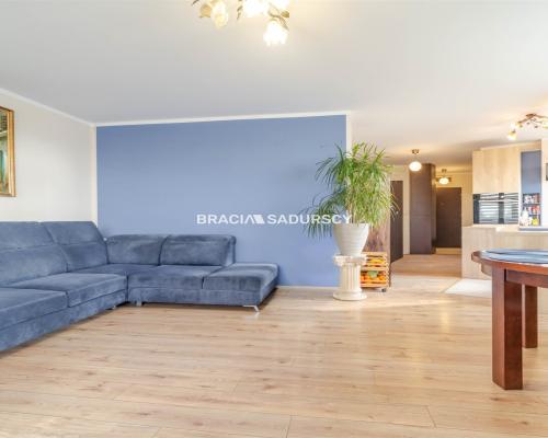 Sprzeedam, 4 pokoje na Bohomolca