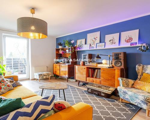 3-pok z dużym tarasem w spokojnej okolicy