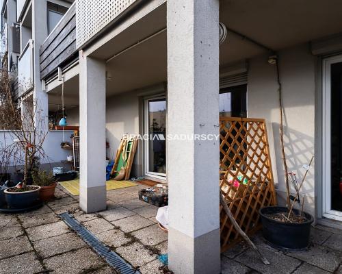 3-pok z dużym tarasem w spokojnej okolicy