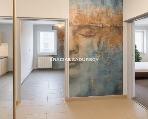 Osobna kuchnia, do wejścia. Prądnik Biały.