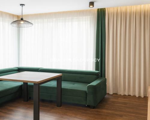 Wyższy standard, Kużnicy Kołłatajowskiej.