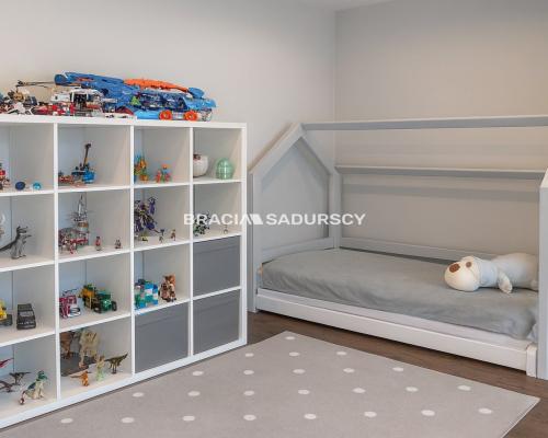 Wyższy standard, Kużnicy Kołłatajowskiej.