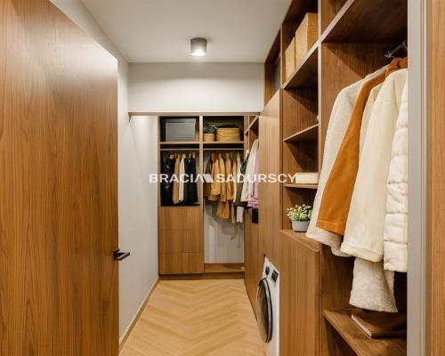 Wyższy standard, Kużnicy Kołłatajowskiej.