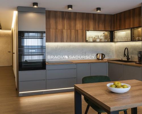 Wyższy standard, Kużnicy Kołłatajowskiej.