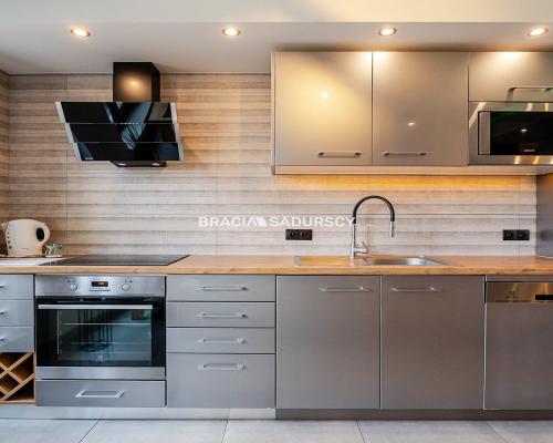 GUSTOWNE, ZADBANE 2-POKOJOWE NA RUCZAJU