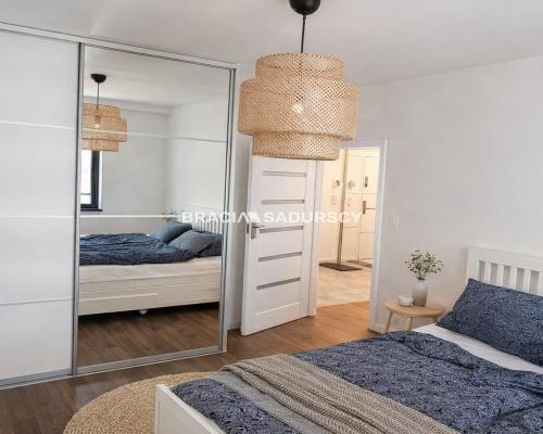 Świetna komunikacja, ulica Wizjonerów.