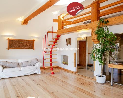 Kawalerka z antresolą Lubostroń