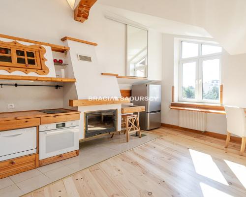 Kawalerka z antresolą Lubostroń