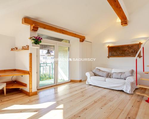 Kawalerka z antresolą Lubostroń