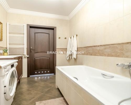 Nowoczesne 2 pok ok 56,2  Centrum Krakowa