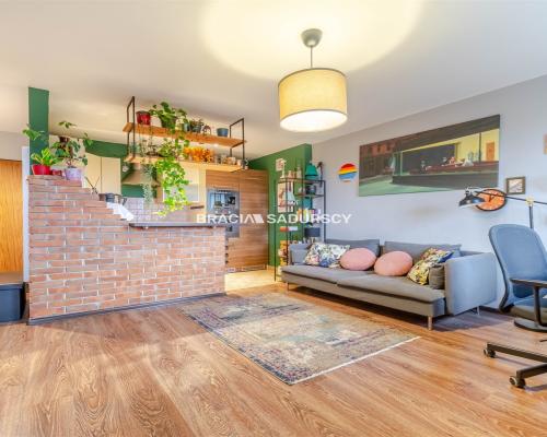 KLIMATYCZNE, ZADBANE 2-POKOJOWE Z BALKONEM