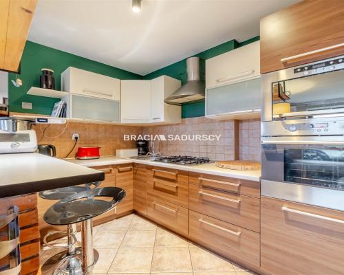 KLIMATYCZNE, ZADBANE 2-POKOJOWE Z BALKONEM