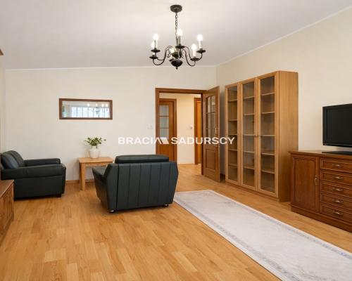 3 pokoje w Borku Falęckim