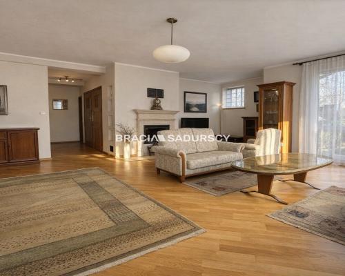 3 pokoje w Borku Falęckim