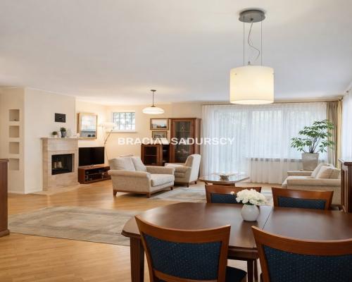 3 pokoje w Borku Falęckim