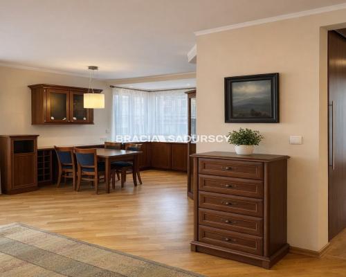 3 pokoje w Borku Falęckim