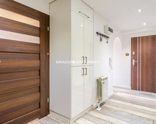 3 pokojowe mieszkanie z kuchnią 52,8m2 Centrum