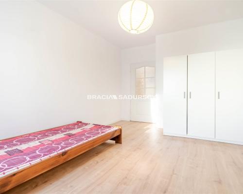 64m2 4 pok+ os kuchnia balkon Bronowice