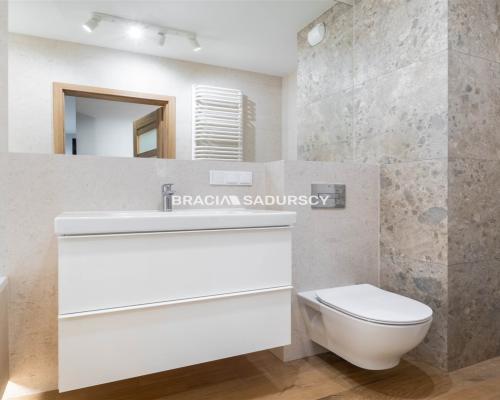 Piękne mieszkanie z widokiem na zieleń w centrum