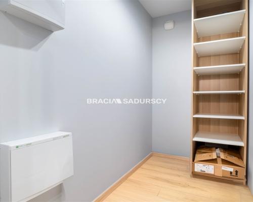 Piękne mieszkanie z widokiem na zieleń w centrum