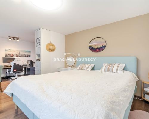 4 pokoje/106m2/ taras 40m2/ 2 łazienki/dla rodzin