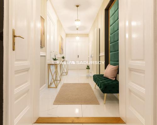 4 pokoje w secesyjnej kamienicy