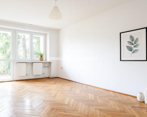 4 pokoje +2 pokoje + garaż