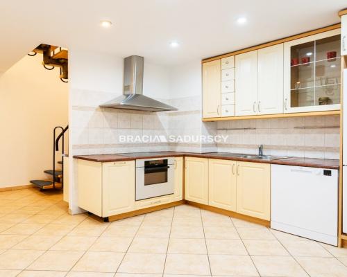 Mieszkanie dwupoziomowe - 4 pokoje na Klinach