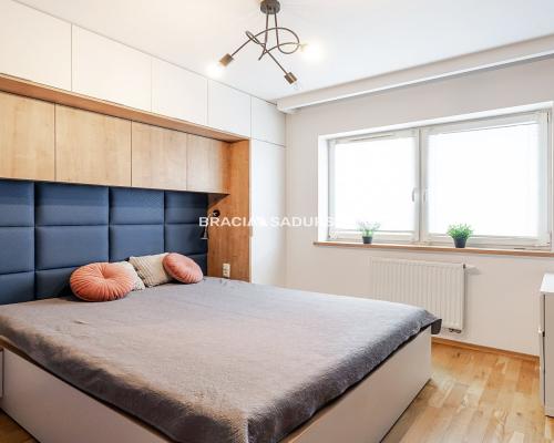 3 pokoje z miejscem postojowym na Ruczaju