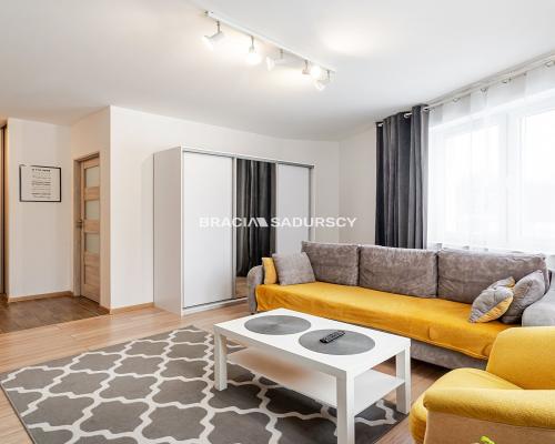 2 pokoje przy Szpitalu Uniwersyteckim w Prokocimiu