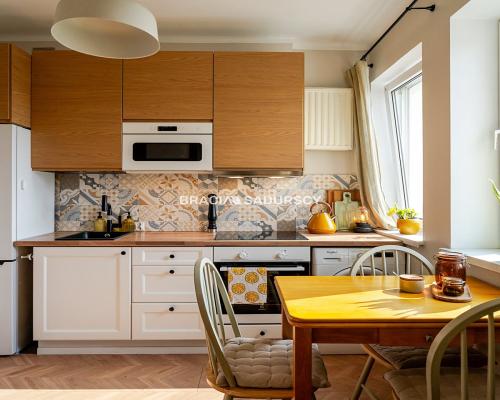 2 pok., 30m, gotowe do wejścia zielona Nowa Huta