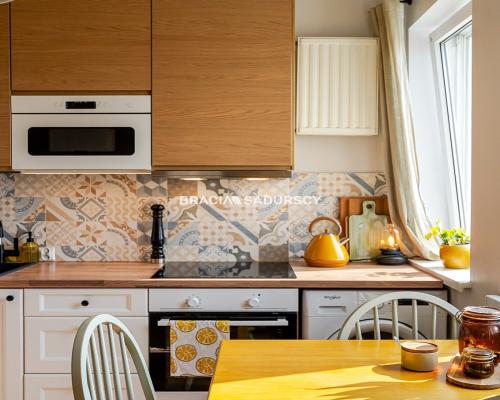 2 pok., 30m, gotowe do wejścia zielona Nowa Huta