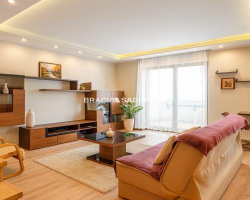 Dwupoziomowe mieszkanie na Ruczaju!