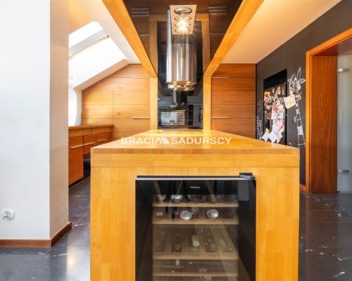 Super lokalizacja, dobra cena, 5 pokoi na Woli!