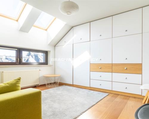 Super lokalizacja, dobra cena, 5 pokoi na Woli!