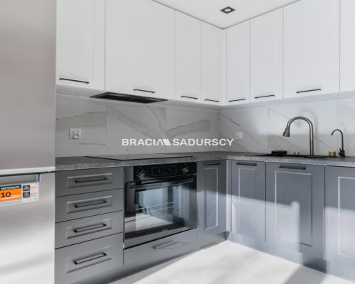 3 pokoje, Prokocim, komunikacja