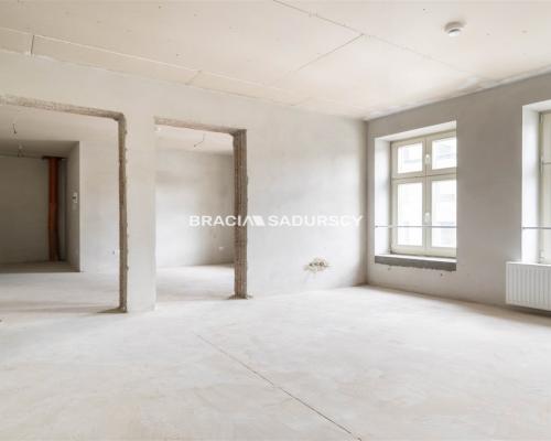 Mam na sprzedaż  idealne mieszkanie z jedną sypialnią na start lub pod inwestycje, w standardzie deweloperskim,  na ul. Kalwary