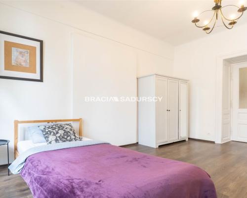 3 pokoje, 70m2 w sercu Krakowa - ul.Długa