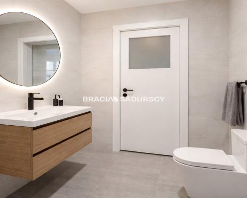 POŁOWA DOMU Z WŁASNYM OGRÓDKIEM