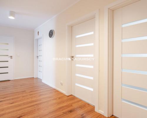 Duże mieszkanie idealne dla rodziny.