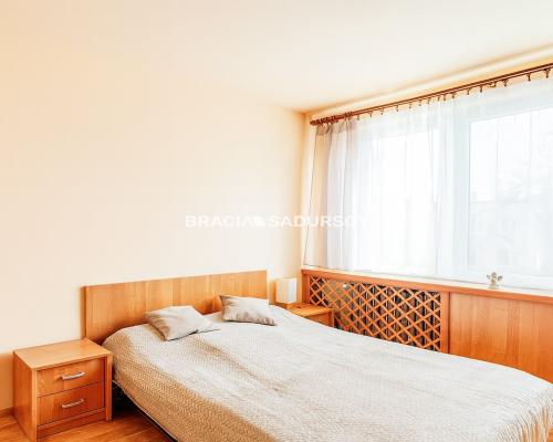 Zapraszam na prezentację 2-pokojowego mieszkania o pow. 52,88 m² na Osiedlu Kolorowym w Nowej Hucie.     To naprawdę wyj