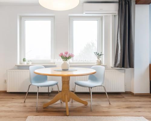 27m2 z piwnicą, klimatyzacją i widokiem na Kopiec