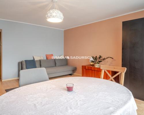 Trzy pokoje z potencjałem inwestycyjnym!