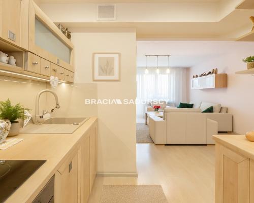 Wygodne mieszkanie 2 pokojowe w centrum.