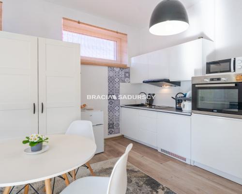 Przytulna kawalerka 21,5 m² z balkonem